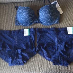 Gilligan & O’Malley Bra and Panty Set